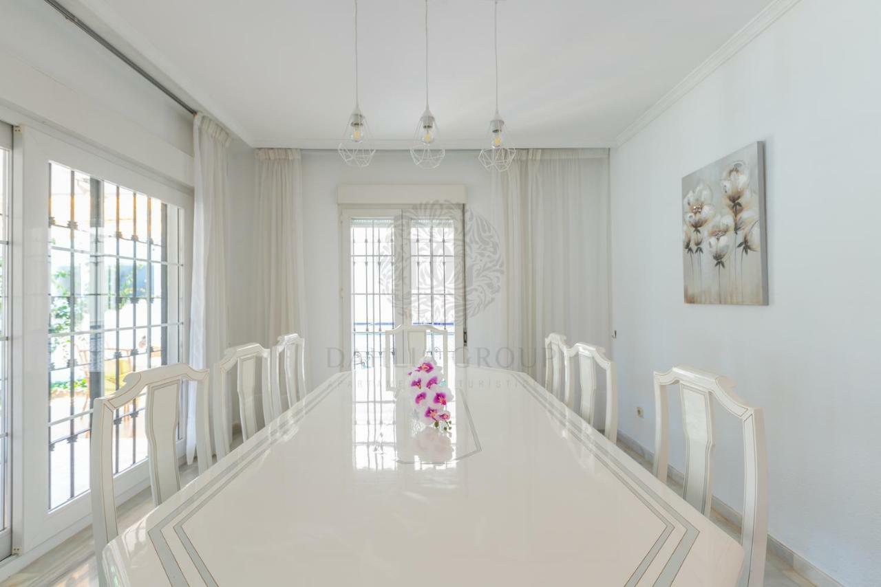 Center By Dahlia Group Holiday home
